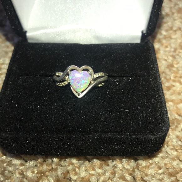 Fire opal diamond heart shape ring - Picture 2 of 3